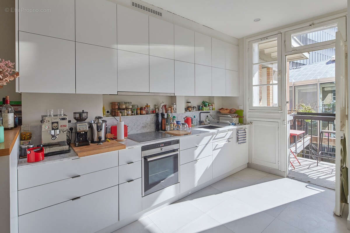 Appartement à PARIS-15E