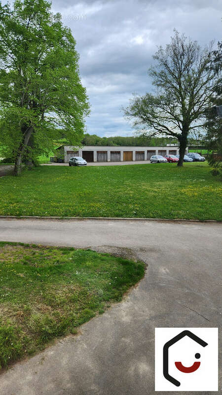 Appartement à FAY-LES-NEMOURS
