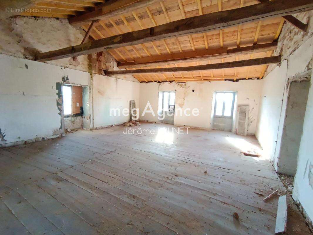 Maison à FONTENAY-LE-COMTE