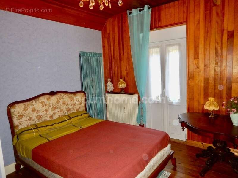 Maison à RAZAC-SUR-L'ISLE