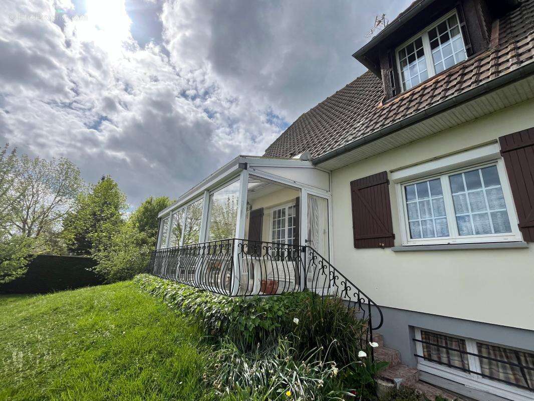 Maison à BIEVILLE-QUETIEVILLE