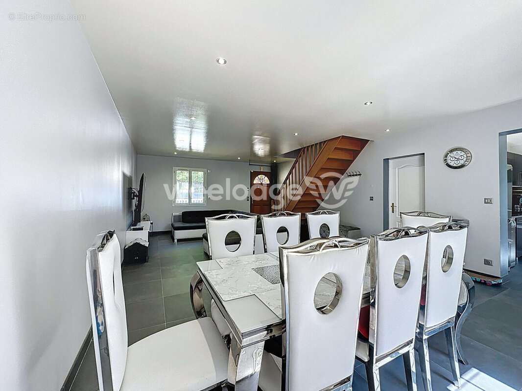 Maison à SAINT-OUEN-L&#039;AUMONE