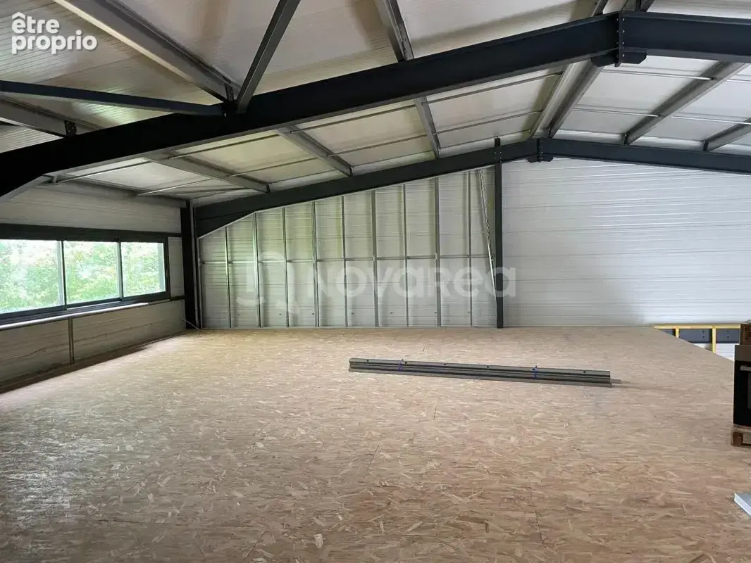 Local d'activité 412m2 - photo 6