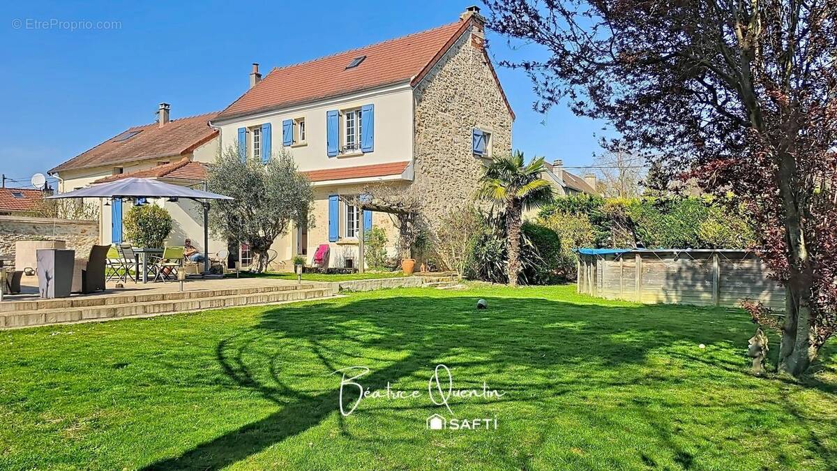 Photo 1 - Maison à SAULX-LES-CHARTREUX