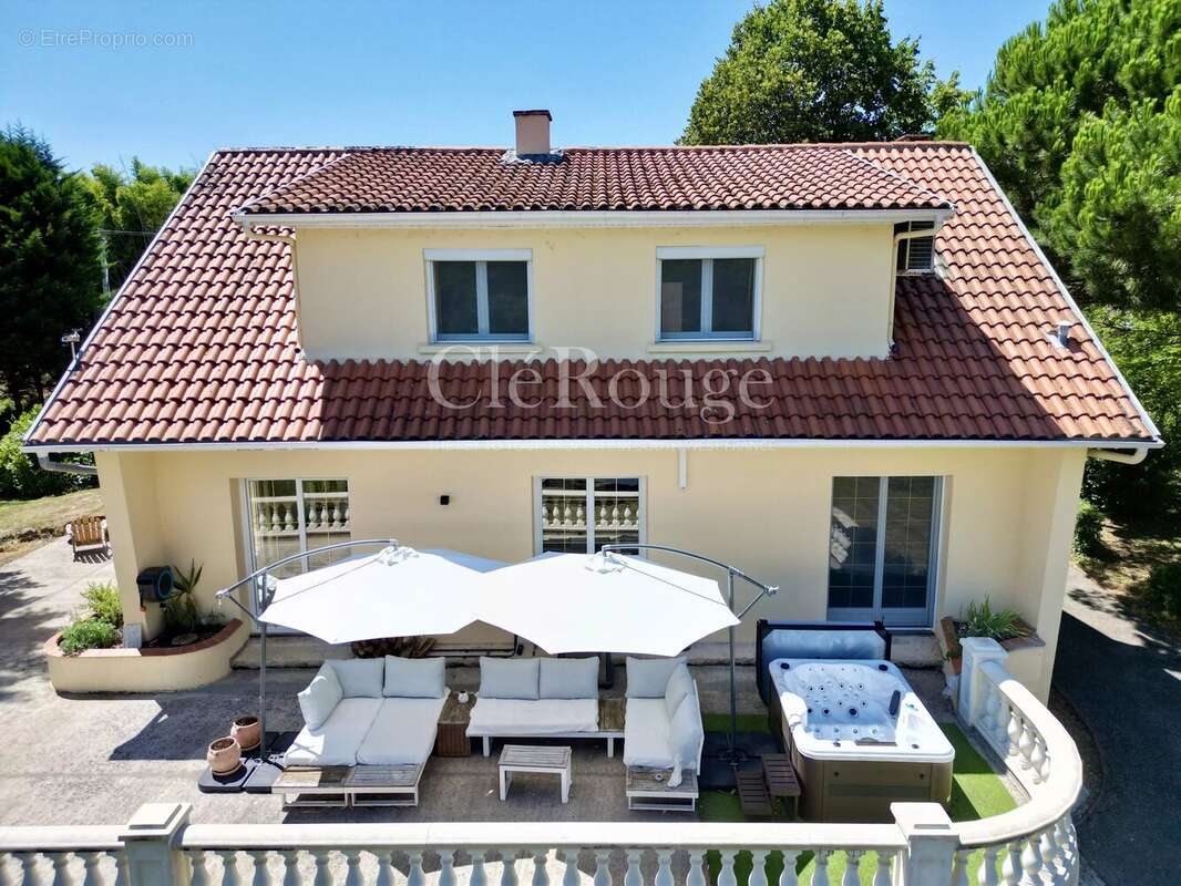 Maison à EYMET