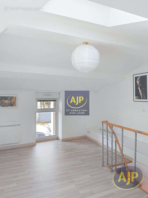 Maison à SAINT-SEBASTIEN-SUR-LOIRE