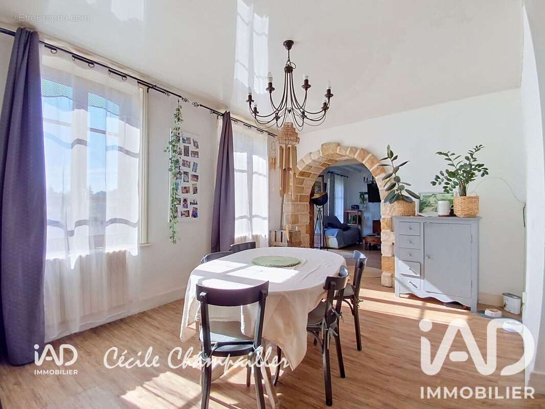 Maison 168 m² à Roisey  - photo 4