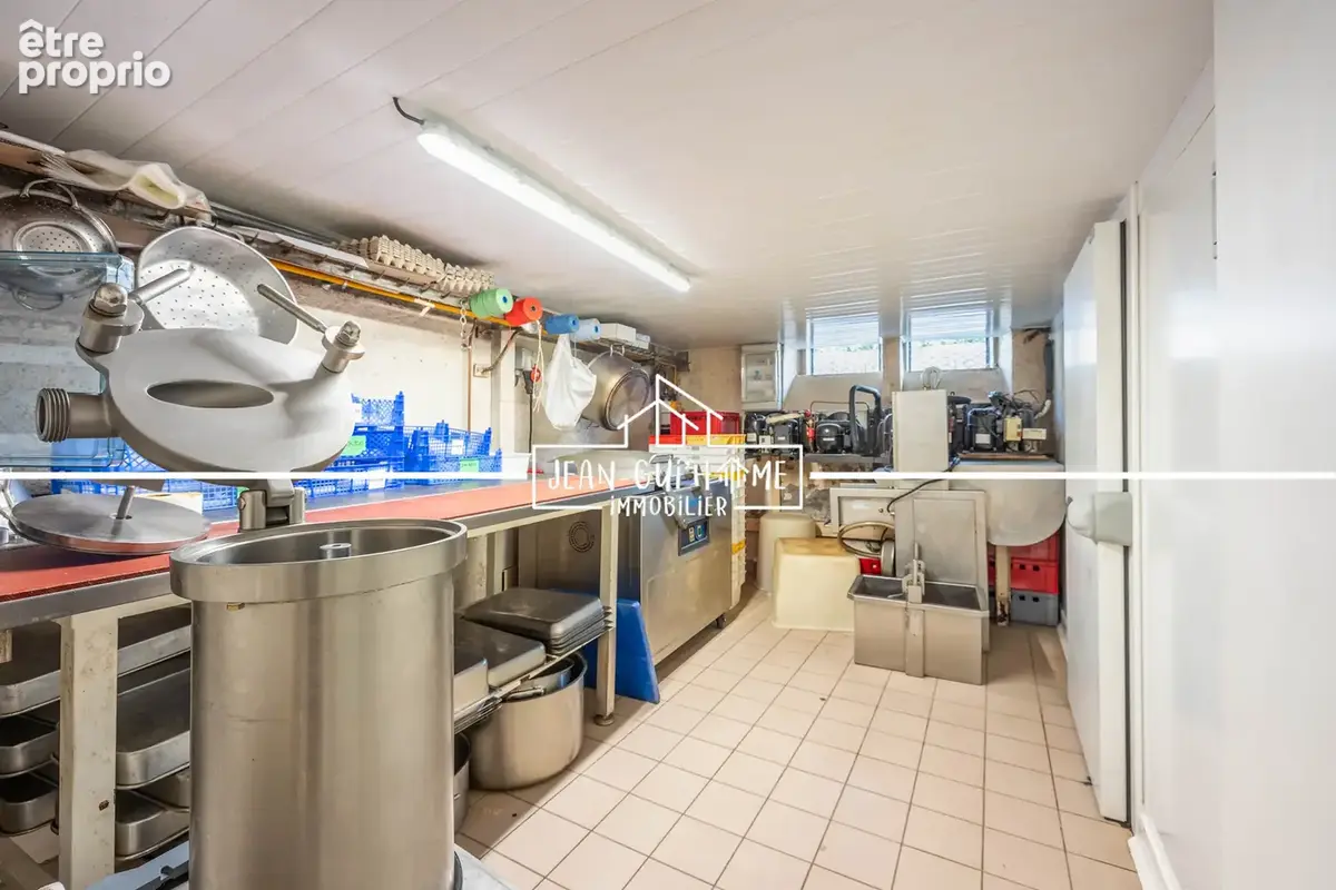 Appartement + local commercial - Remiremont centre - 175 m2 - photo 5