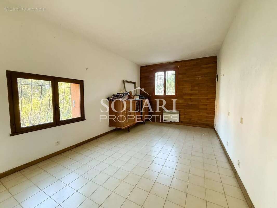 Maison à MANDELIEU-LA-NAPOULE