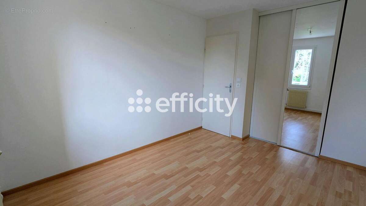 Maison à SAINT-YRIEIX-SUR-CHARENTE