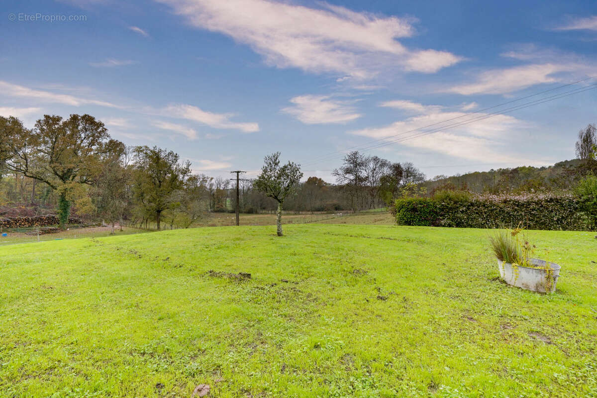 Maison à SAINT-MARTIN-DE-LAYE