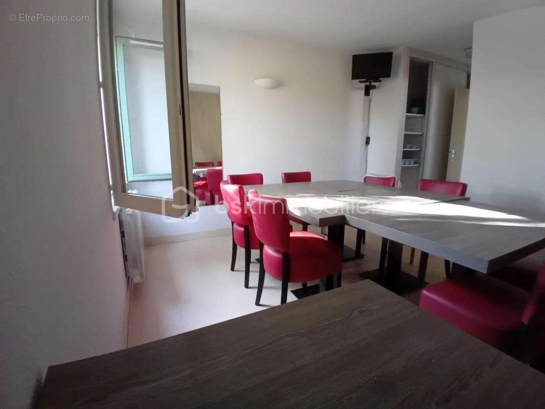 Maison de 260m2 avec grand garage et terrain - photo 8