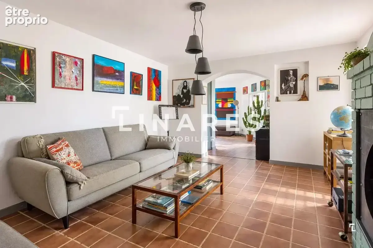 LA BUCOLIQUE - Viager occupé de 217m2 - Réserve d'usufruit - 13610 LE PUY-SAINTE-RÉPARADE - photo 5