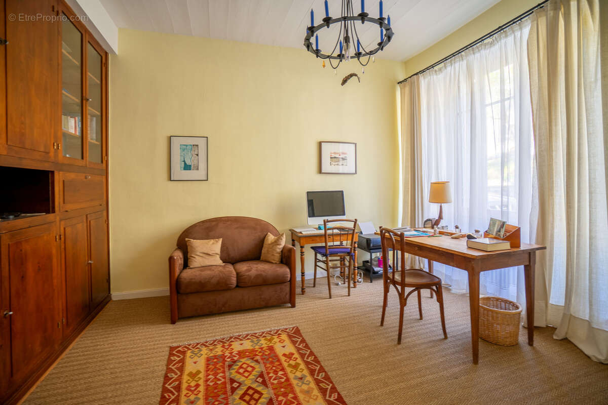 Maison à BAGAT-EN-QUERCY