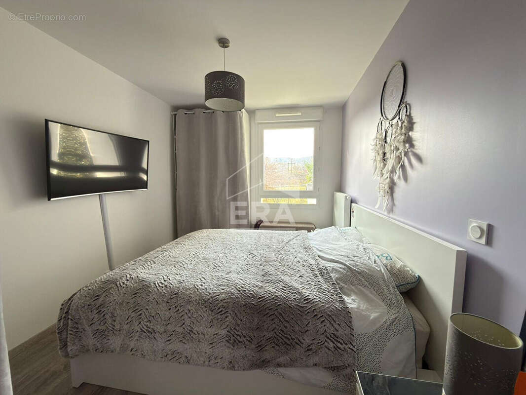 Appartement à POISY