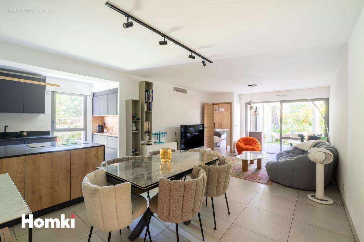 Appartement à MARSEILLE-8E