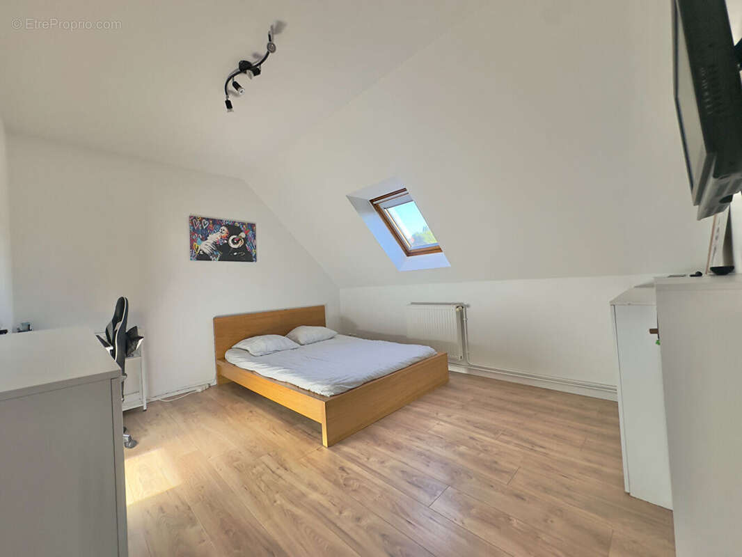 Maison à VILLIERS-SUR-MORIN