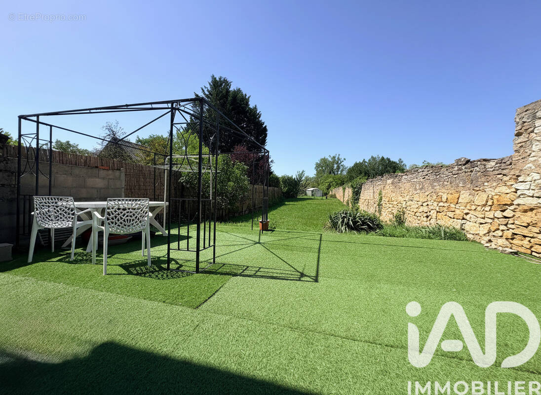 Photo 1 - Maison à SAINT-AMAND-MONTROND