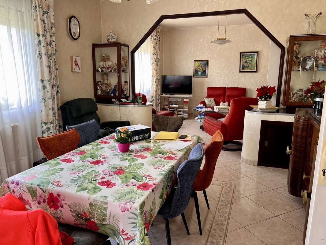 Maison - 6 chambres - quartier Marronniers - photo 2