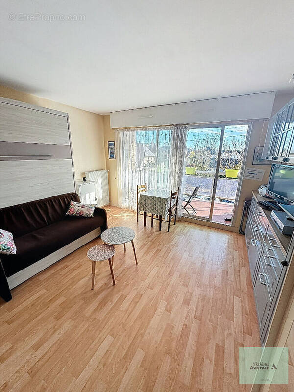 Appartement à OUISTREHAM