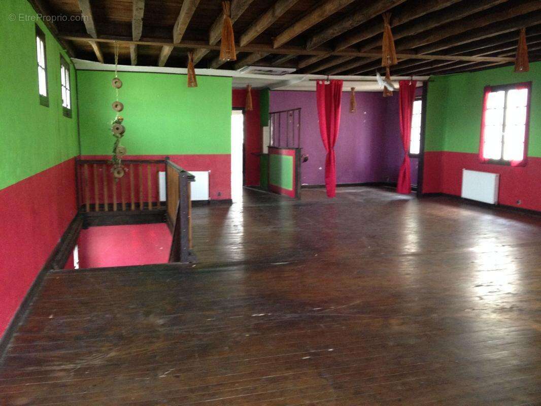 Commerce à MONT-DE-MARSAN