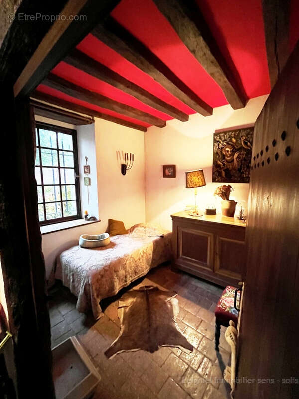 Charmante maison de campagne authentique sur son jardin de 1200 m2 et sa petite prairie - photo 8