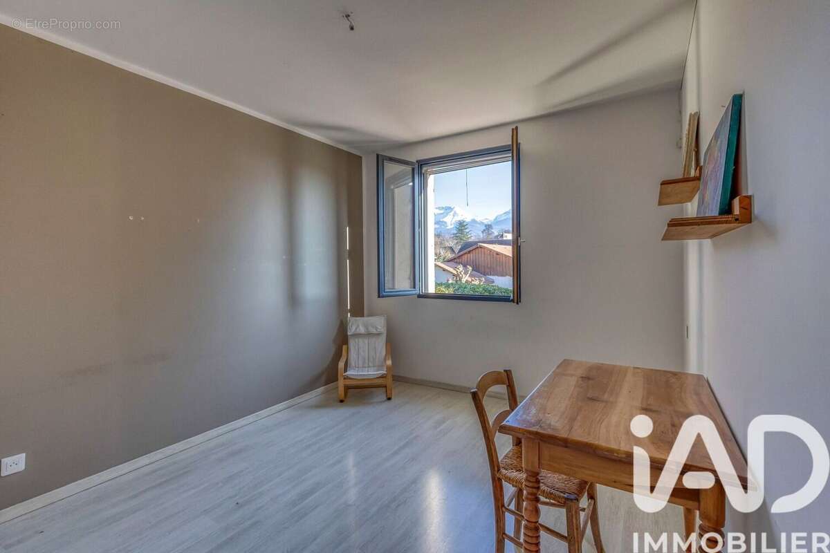 Photo 8 - Maison à SAINT-NAZAIRE-LES-EYMES