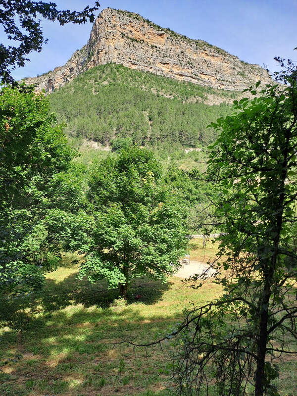 Terrain à REMUZAT