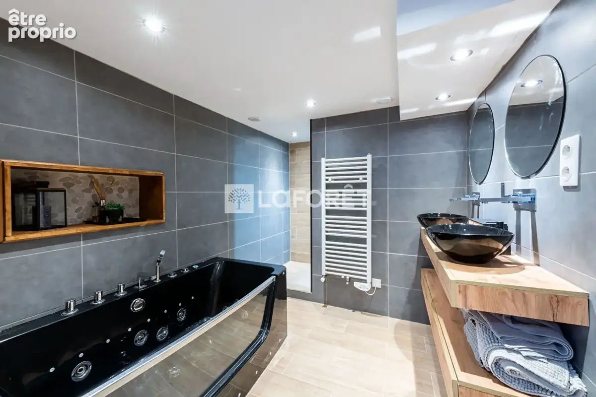 EXCLU - Maison de village 7 pièces d'env. 185 m² - photo 12