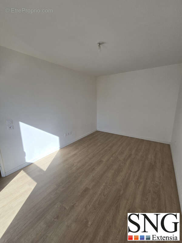 Appartement à COMBS-LA-VILLE