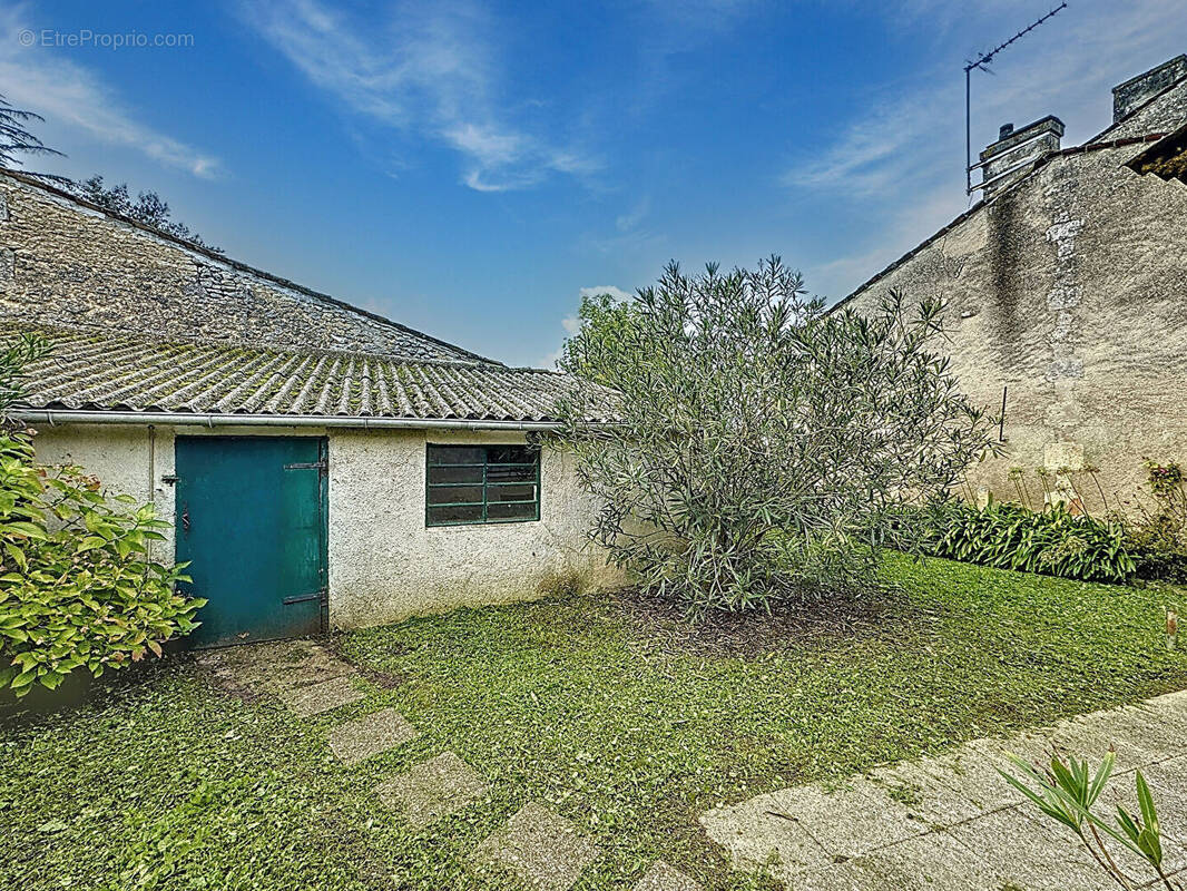 Maison à CHATEAUBERNARD