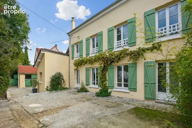 La Celle-Saint-Cloud (78) - Maison de prestige avec abris box chevaux - photo 4