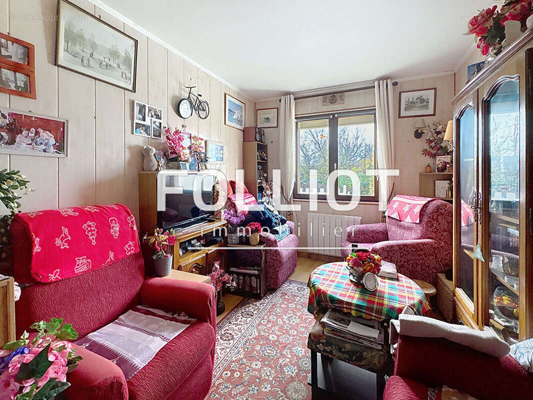 Maison à DONVILLE-LES-BAINS