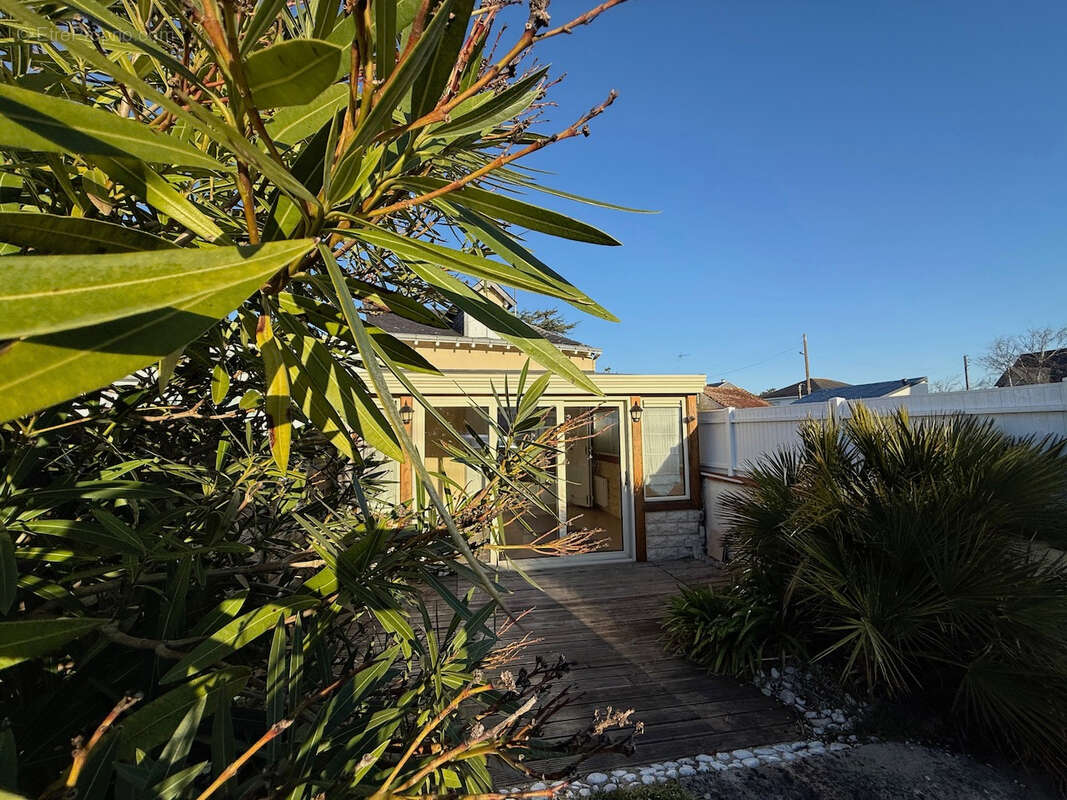 Maison à LE POULIGUEN