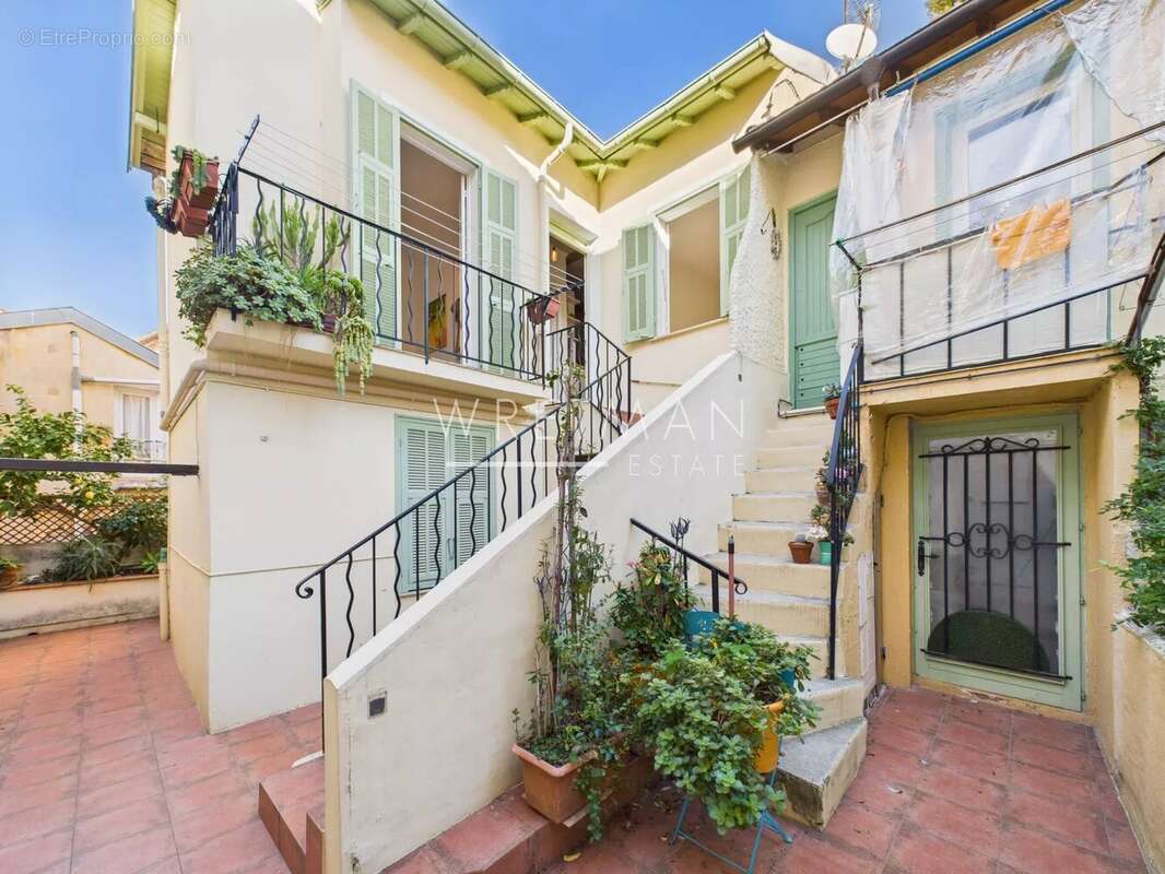 Appartement à MENTON
