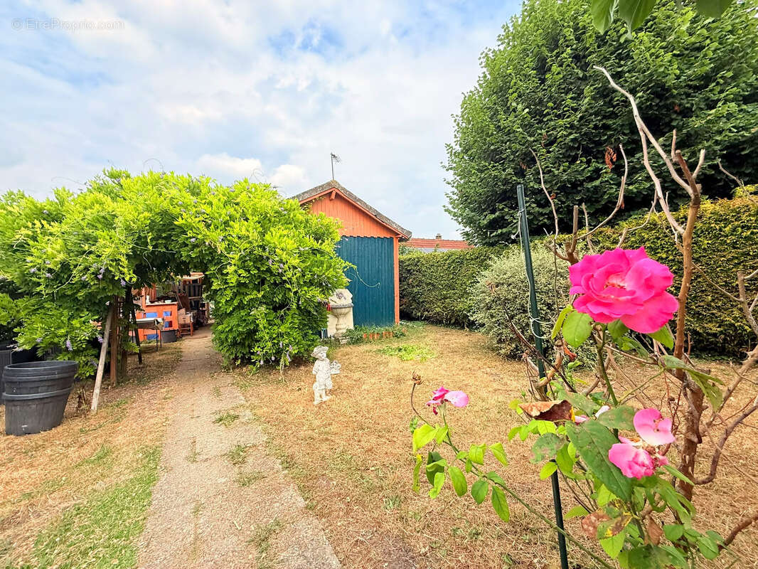 Maison avec terrain - Mennecy - 854m2 terrain - photo 2