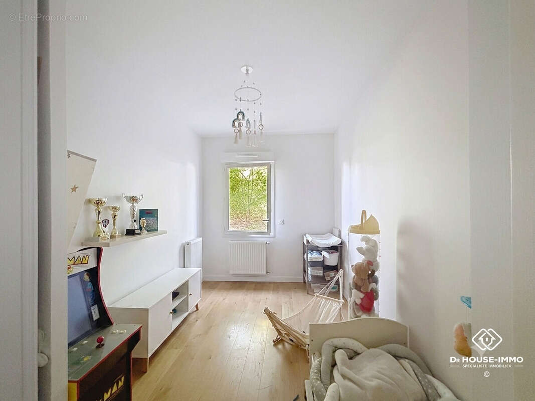 Appartement 81 m² à Merignac  - photo 8