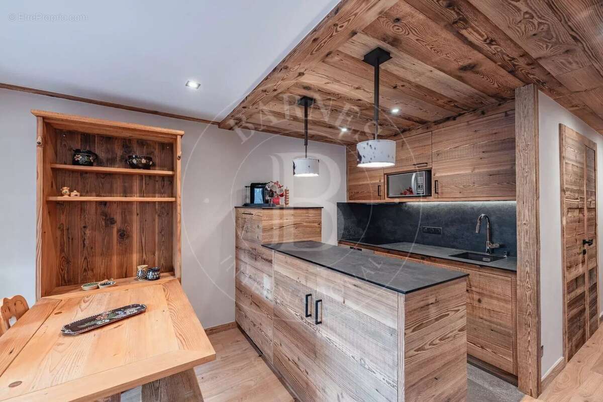 Appartement à LES ALLUES