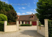 Maison à SAINT-ELOY-DE-GY