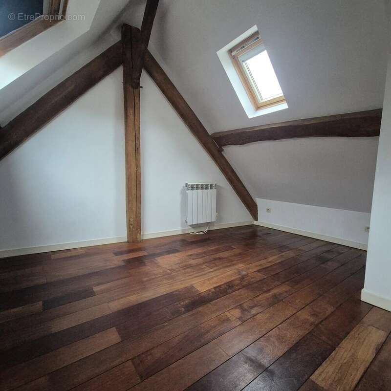 Maison à SAVIGNE-L'EVEQUE