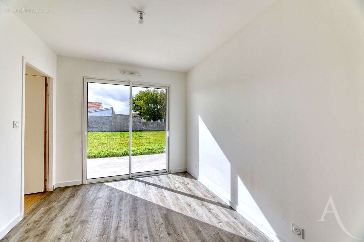 Maison à L&#039;HERBERGEMENT