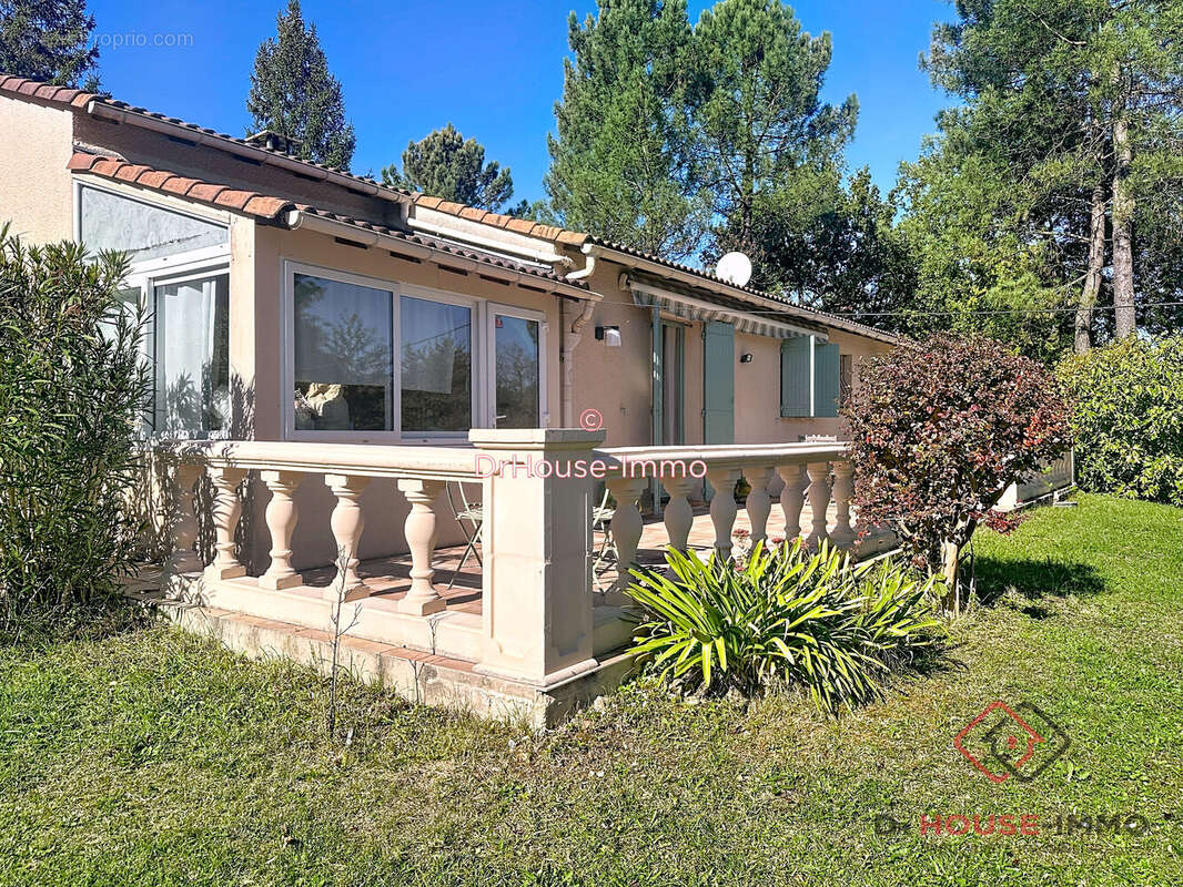 Maison 84 m² à La Chapelle-Gonaguet  - photo 4