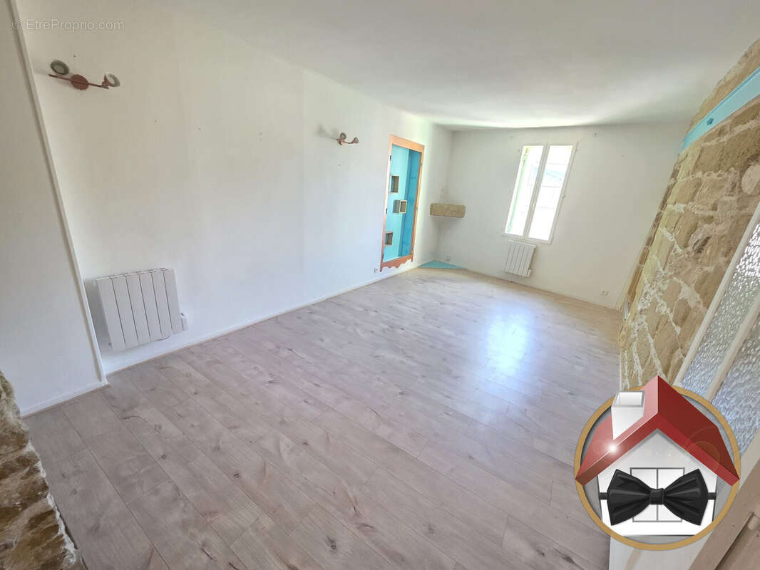 Appartement à UZES