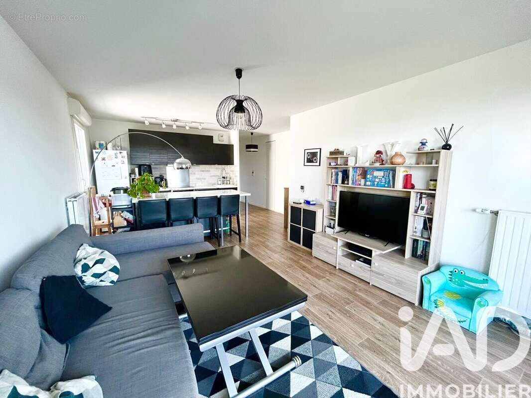 Photo 2 - Appartement à LIEUSAINT