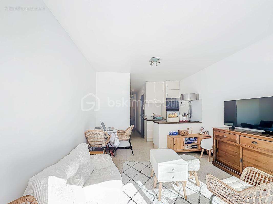 Appartement 3 pièces avec vue canal, balcon, parking et cave – Palavas-les-Flots, centre-ville - photo 6