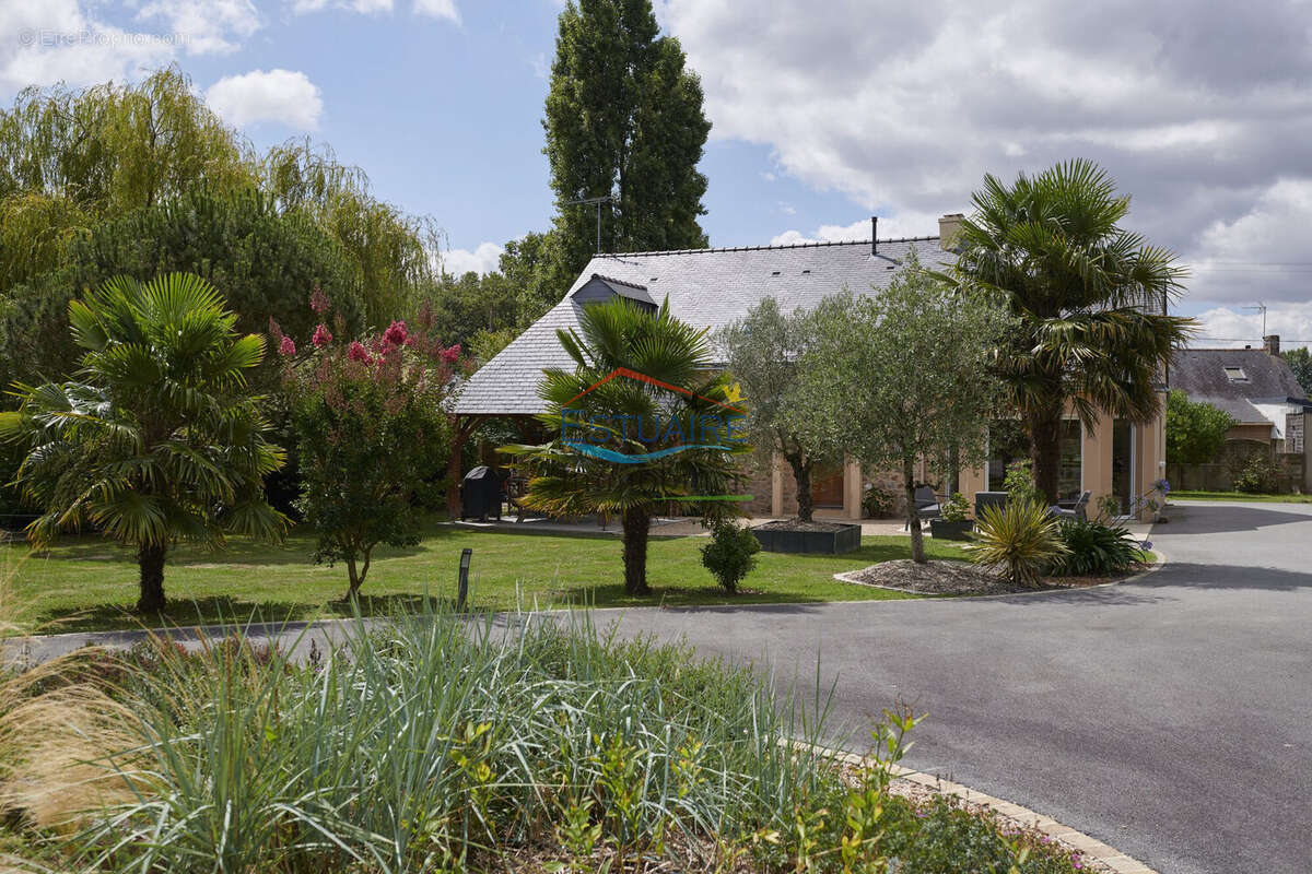 Maison à LA CHAPELLE-LAUNAY