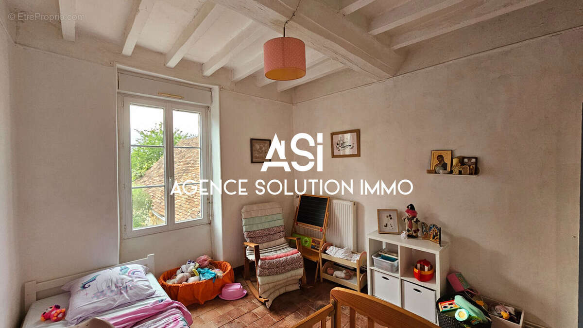 Maison à TORCE-VIVIERS-EN-CHARNIE