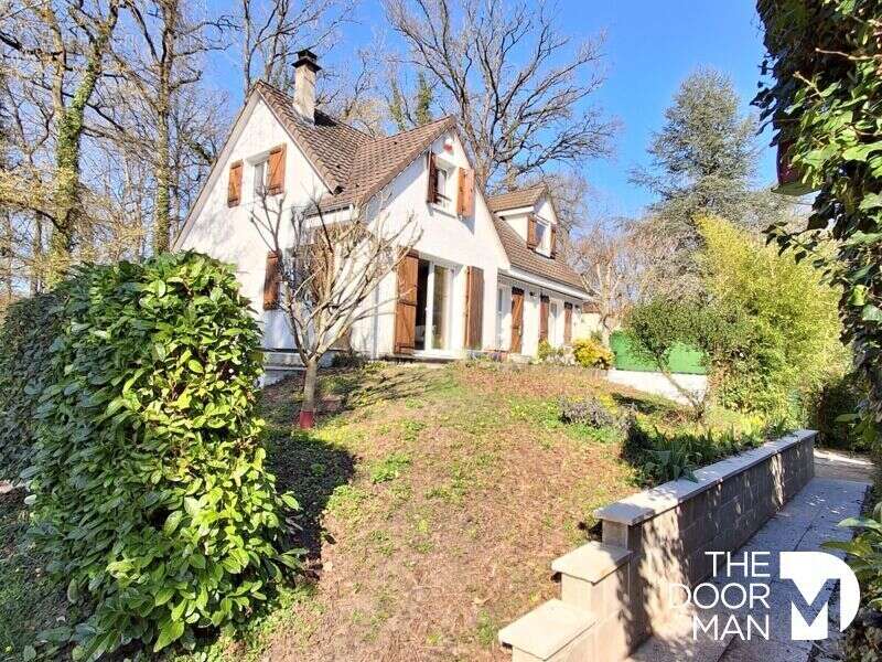 Maison à LE PERRAY-EN-YVELINES