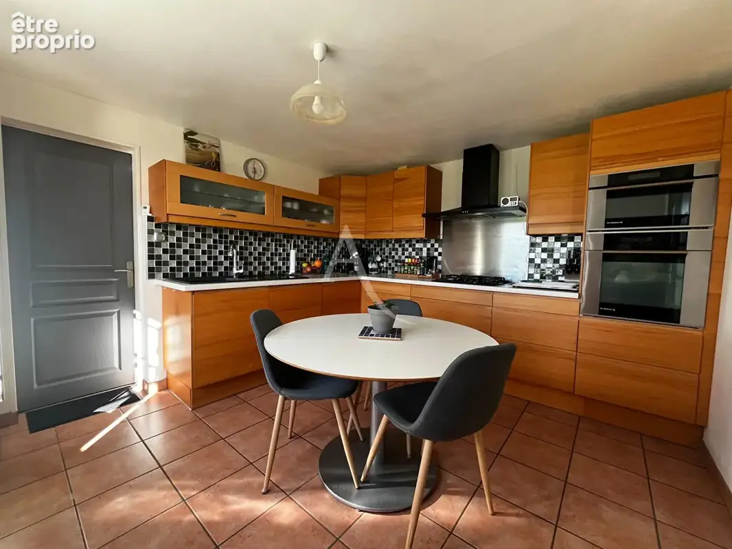 Maison 5 pièces 132 m² à vendre à Blere (37150) - photo 4