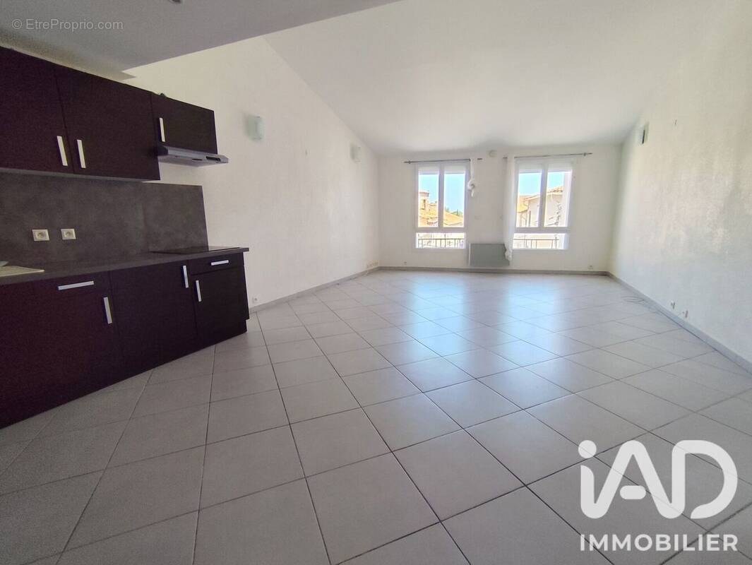 Photo 1 - Appartement à SALSES-LE-CHATEAU